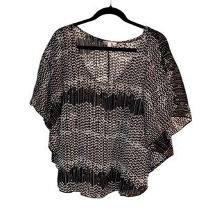 Moa Moa Black Boxy Blouse with Relaxed Fit